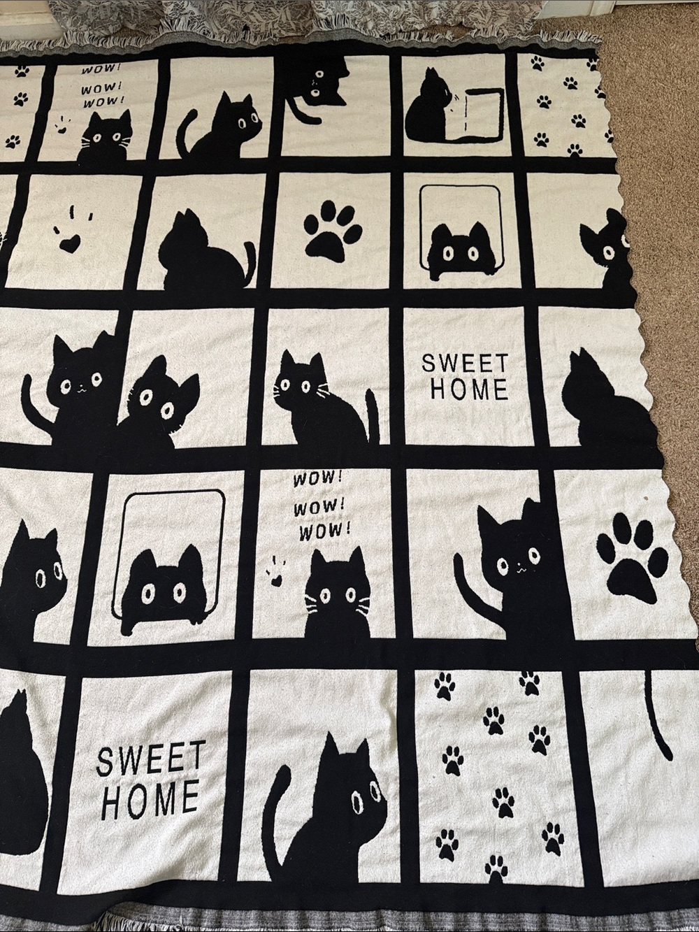 Black & White Cat Throw Blanket